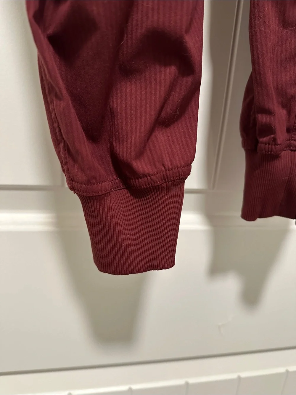 Lululemon Burgundy Jogger Pants - Lightweight Drawstring Tapered Fit